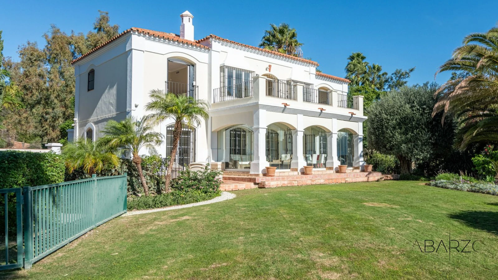 Classic Andalusian Luxury Villa in Marbella's Vega del Colorado with Sea Views — interior, La Quinta, Benahavís (11 of 49)