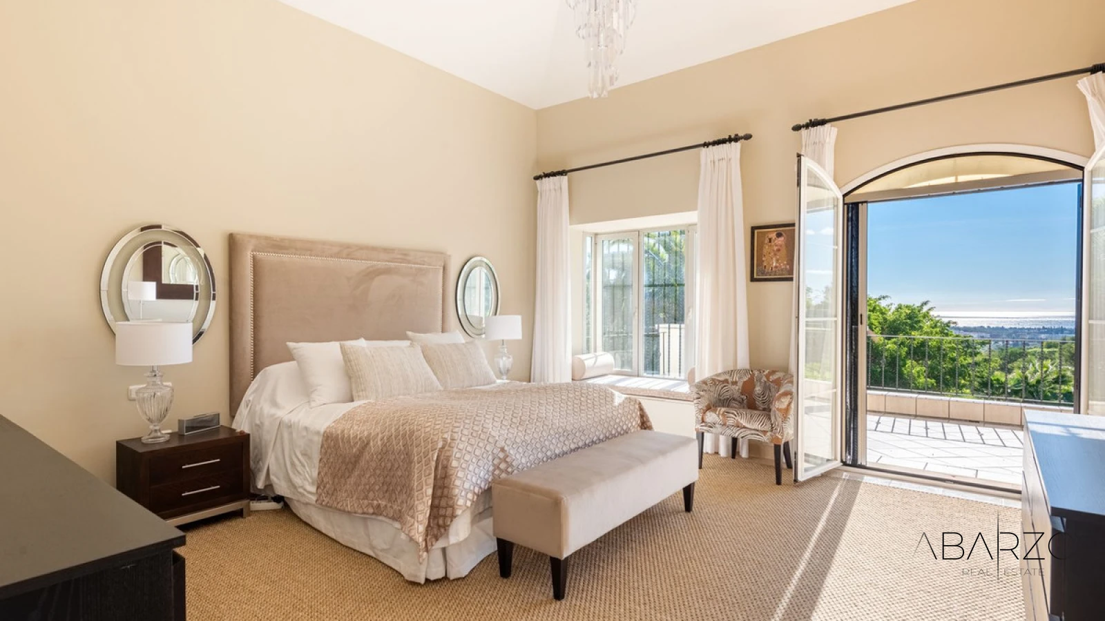 Classic Andalusian Luxury Villa in Marbella's Vega del Colorado with Sea Views — interior, La Quinta, Benahavís (15 of 49)