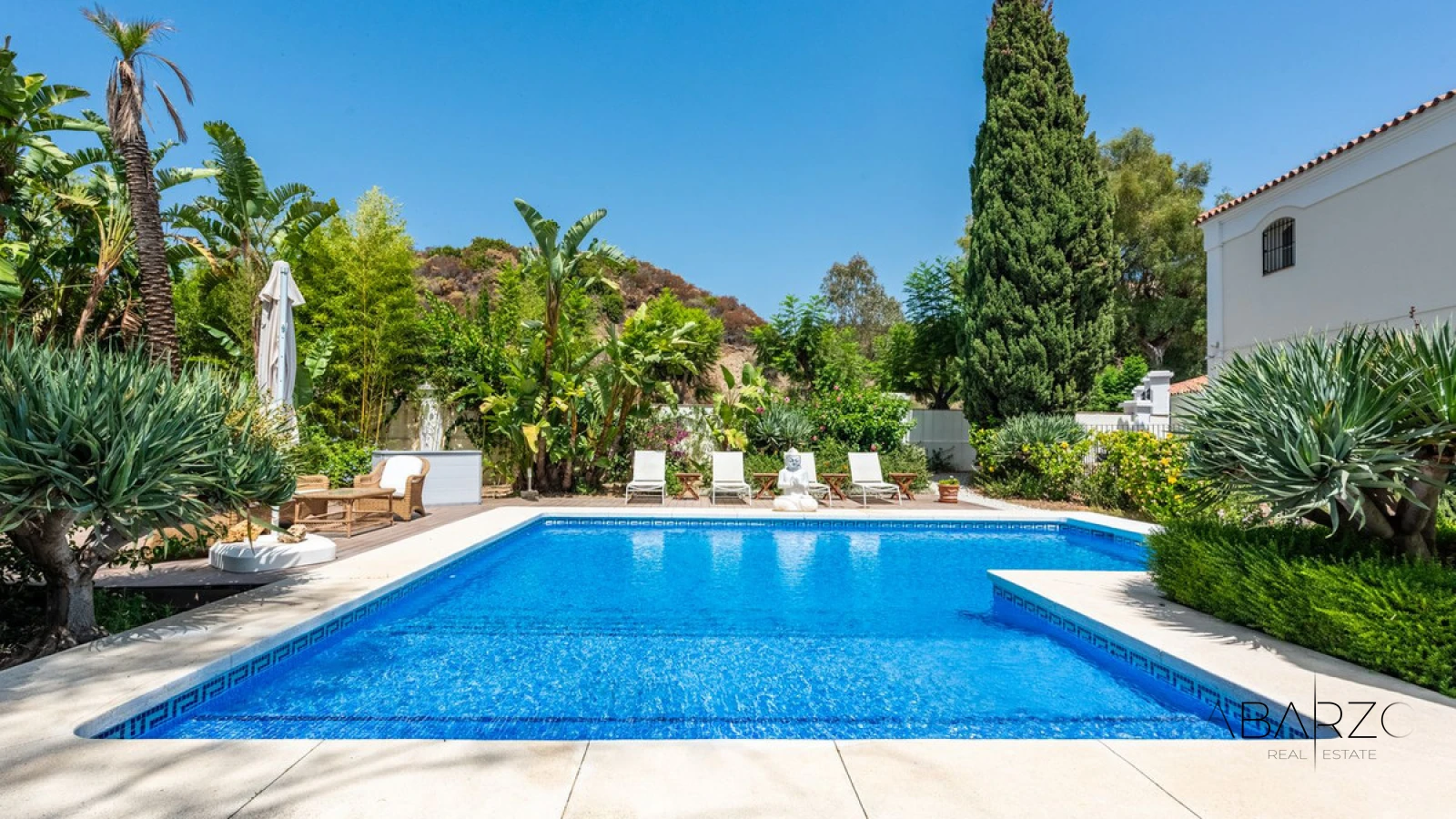 Classic Andalusian Luxury Villa in Marbella's Vega del Colorado with Sea Views — interior, La Quinta, Benahavís (40 of 49)