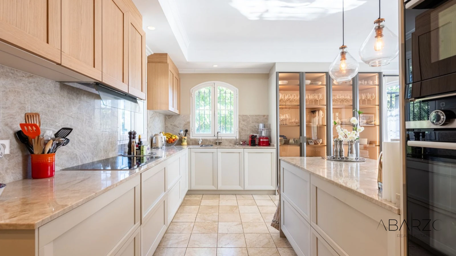Classic Andalusian Luxury Villa in Marbella's Vega del Colorado with Sea Views — interior, La Quinta, Benahavís (10 of 49)