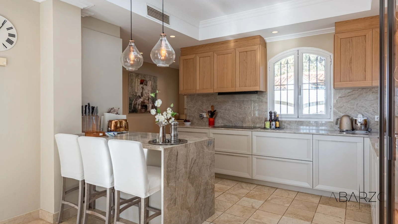 Classic Andalusian Luxury Villa in Marbella's Vega del Colorado with Sea Views — interior, La Quinta, Benahavís (8 of 49)