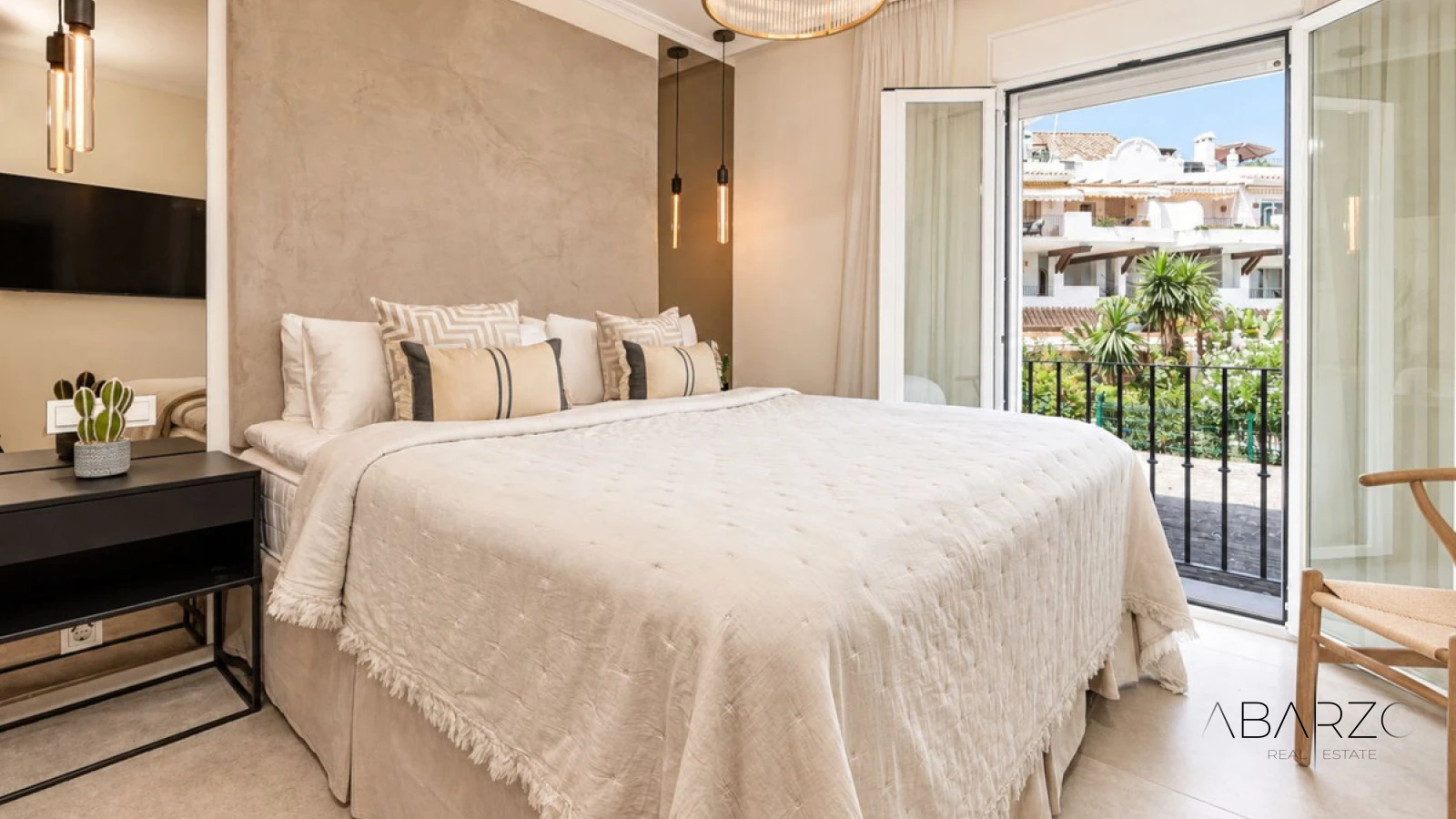 Dúplex reformado en primera línea de playa en Castiglione, San Pedro de Alcántara, Marbella — interior, San Pedro de Alcántara (6 of 18)