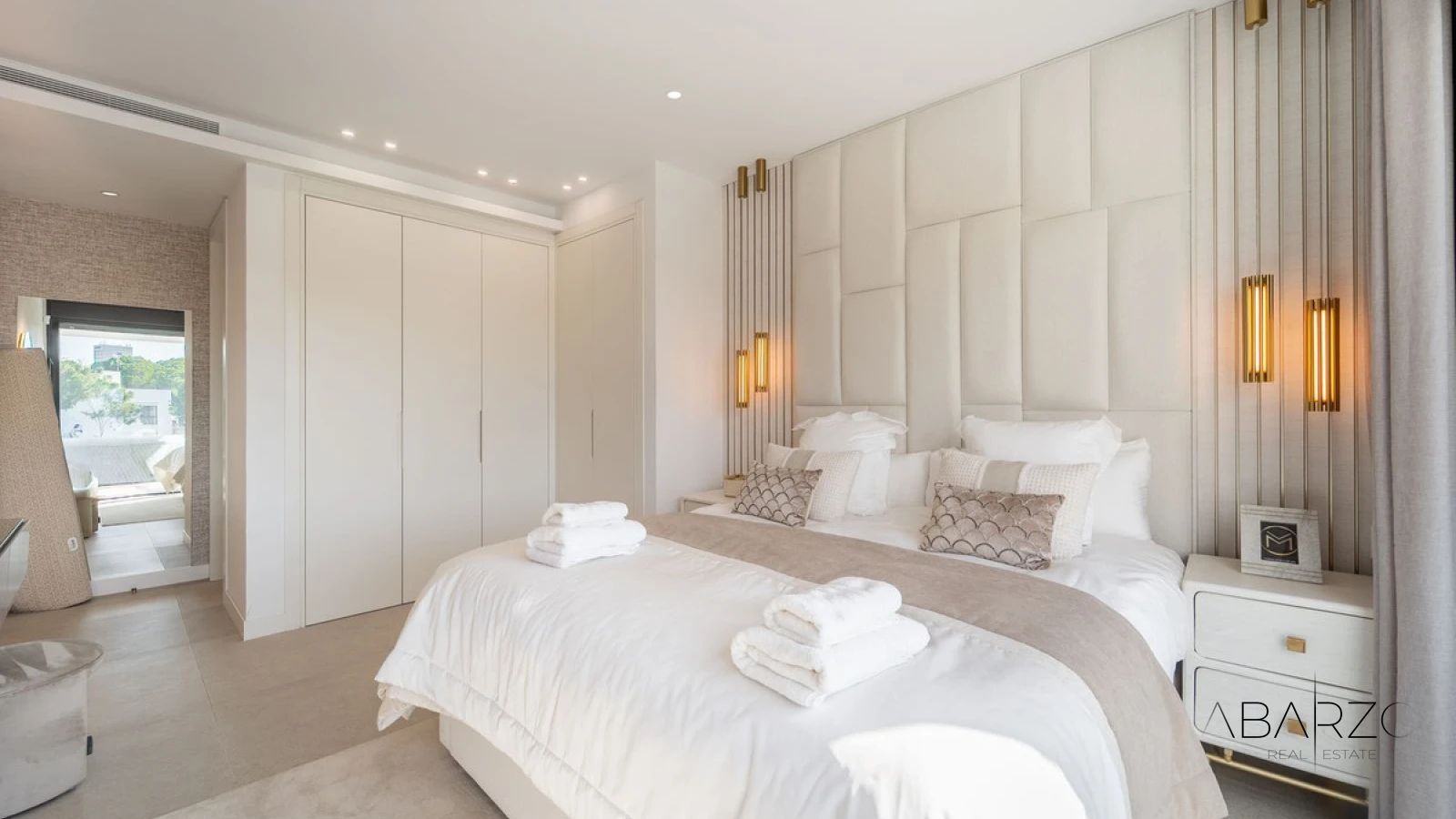 Key Ready Designer Villa in Elviria with Private Heated Pool and Prime Location — interior, Marbella East, Marbella (15 of 49)
