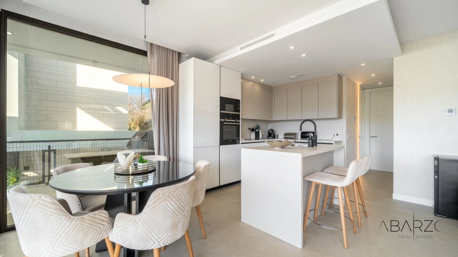 Key Ready Designer Villa in Elviria with Private Heated Pool and Prime Location — interior, Marbella East, Marbella (7 of 49)