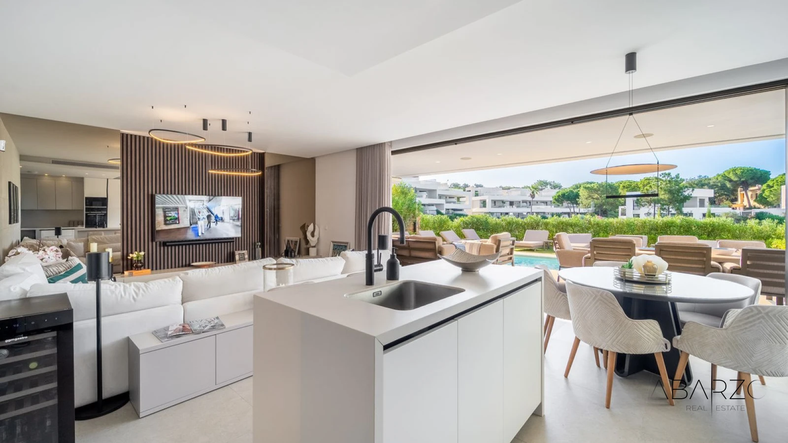 Key Ready Designer Villa in Elviria with Private Heated Pool and Prime Location — interior, Marbella East, Marbella (6 of 49)