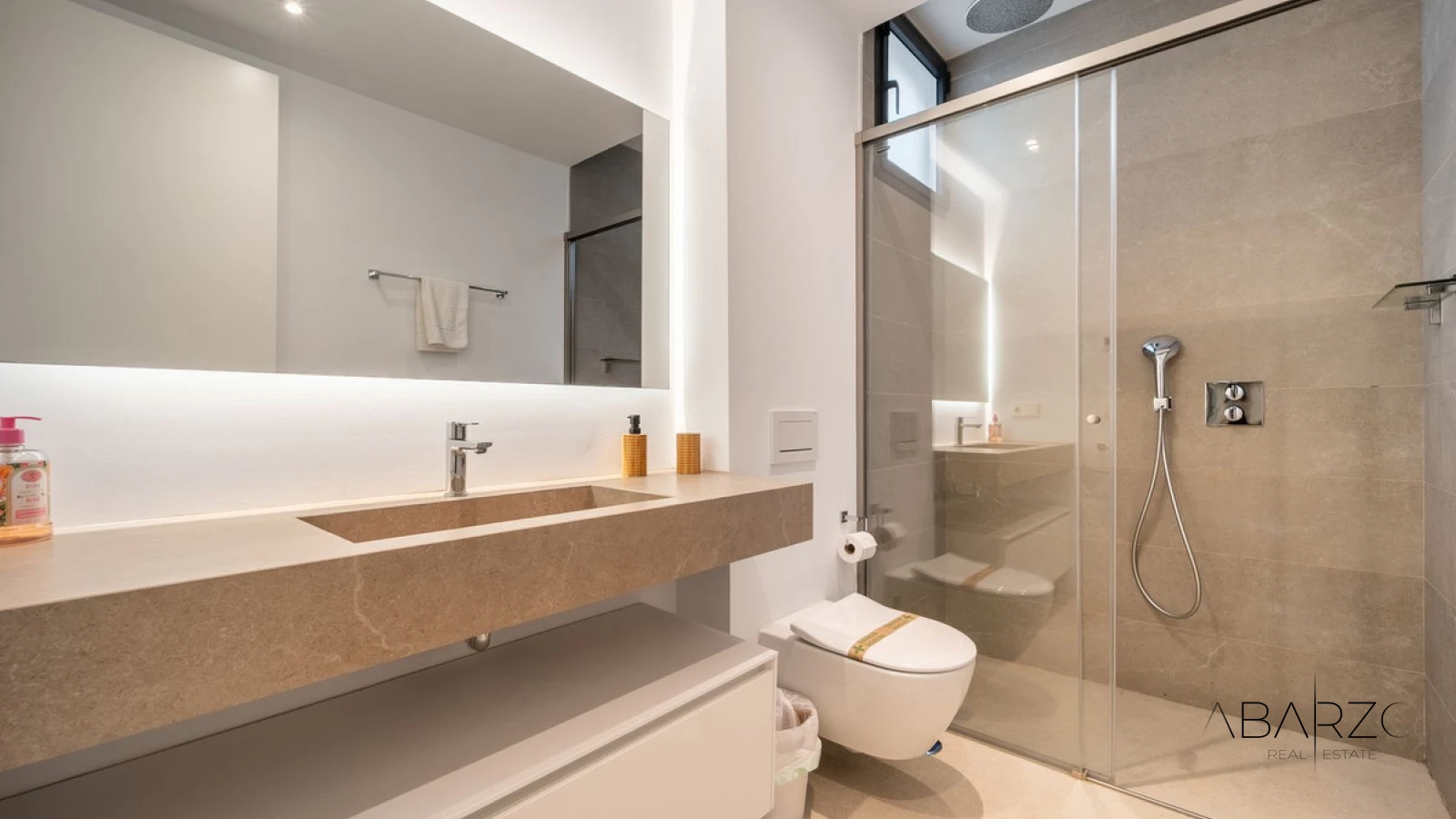 Key Ready Designer Villa in Elviria with Private Heated Pool and Prime Location — interior, Marbella East, Marbella (35 of 49)