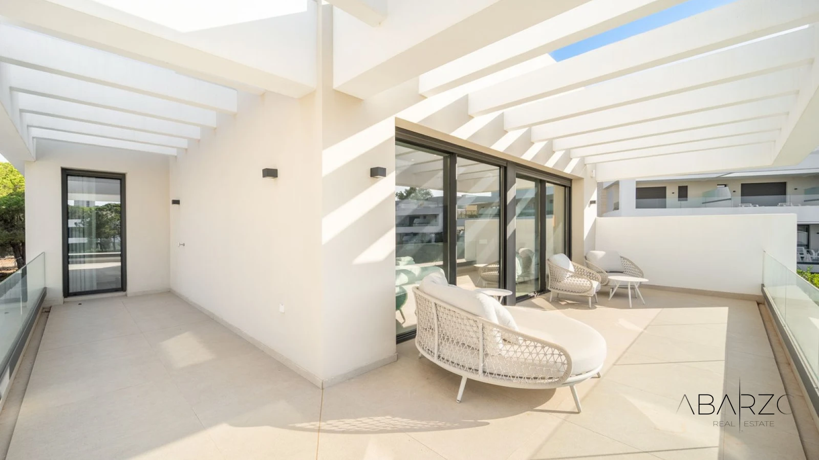 Key Ready Designer Villa in Elviria with Private Heated Pool and Prime Location — interior, Marbella East, Marbella (22 of 49)