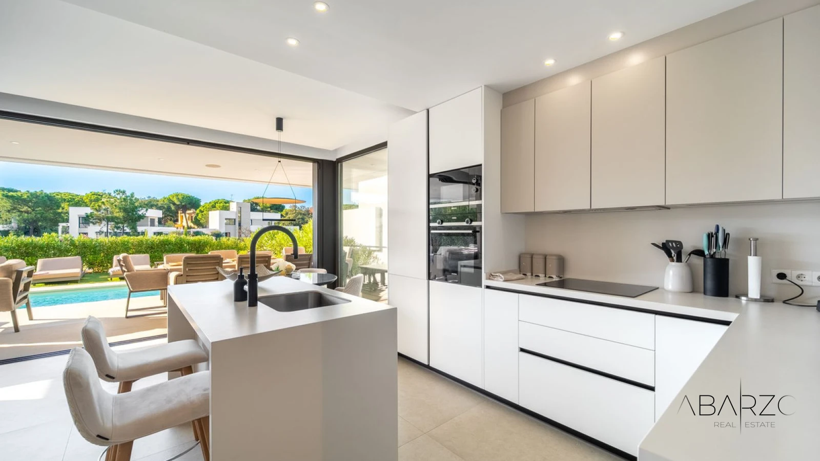 Key Ready Designer Villa in Elviria with Private Heated Pool and Prime Location — interior, Marbella East, Marbella (5 of 49)