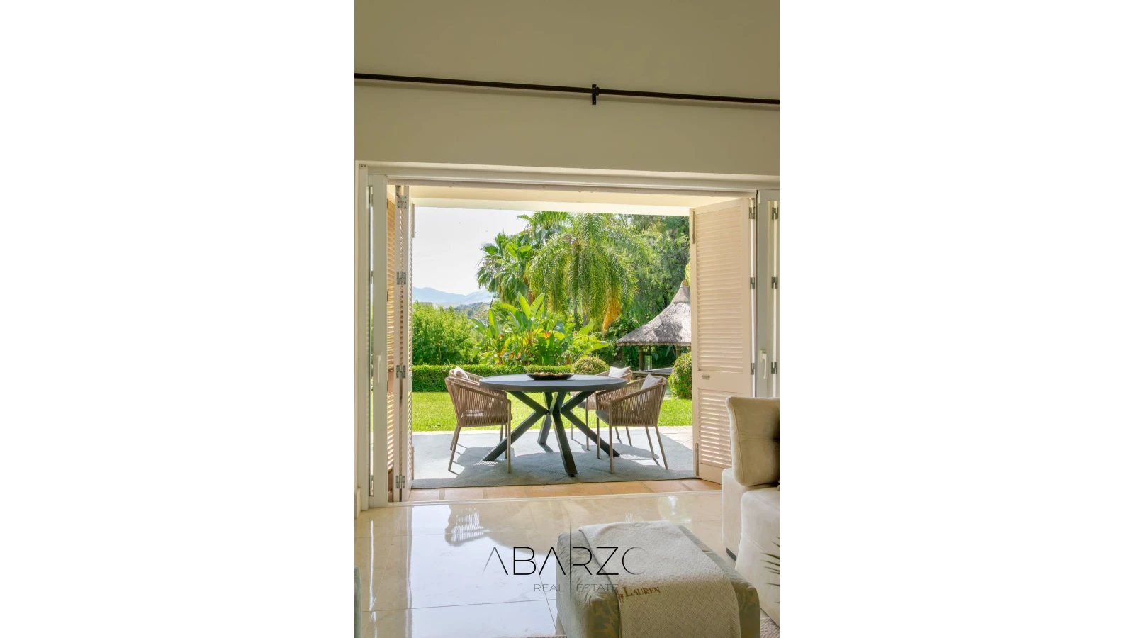Villa with Garden and Expansion Potential in Los Almendros, Benahavís — interior, Los Arqueros, Benahavís (12 of 27)