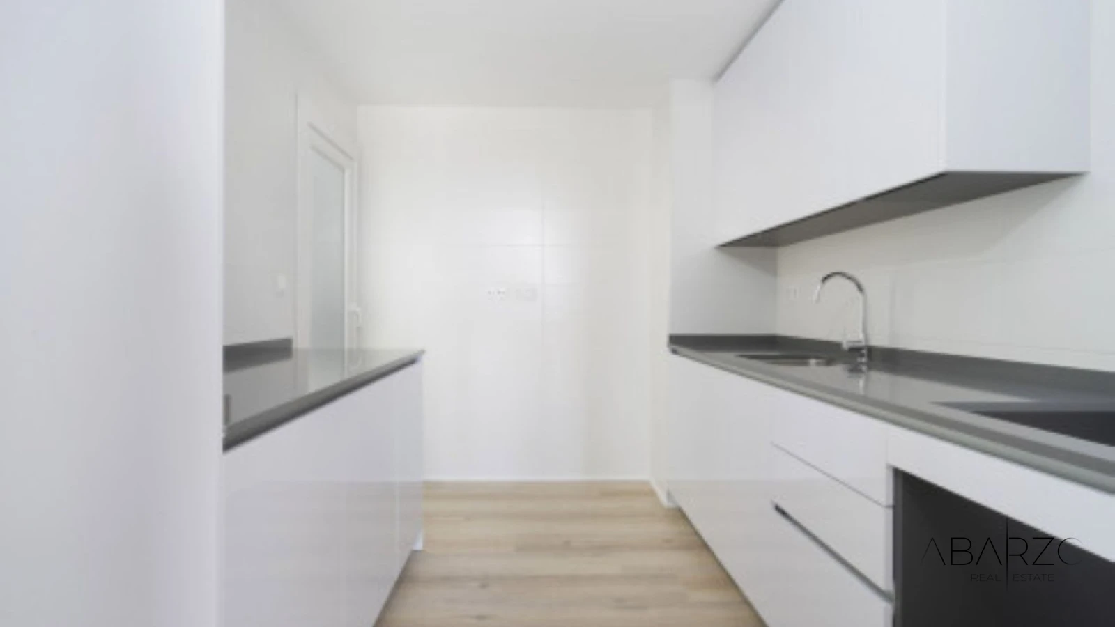 Apartamento de obra nueva de tres dormitorios en La Campana, Nueva Andalucía, Marbella — interior, Nueva Andalucía, Marbella (23 of 49)