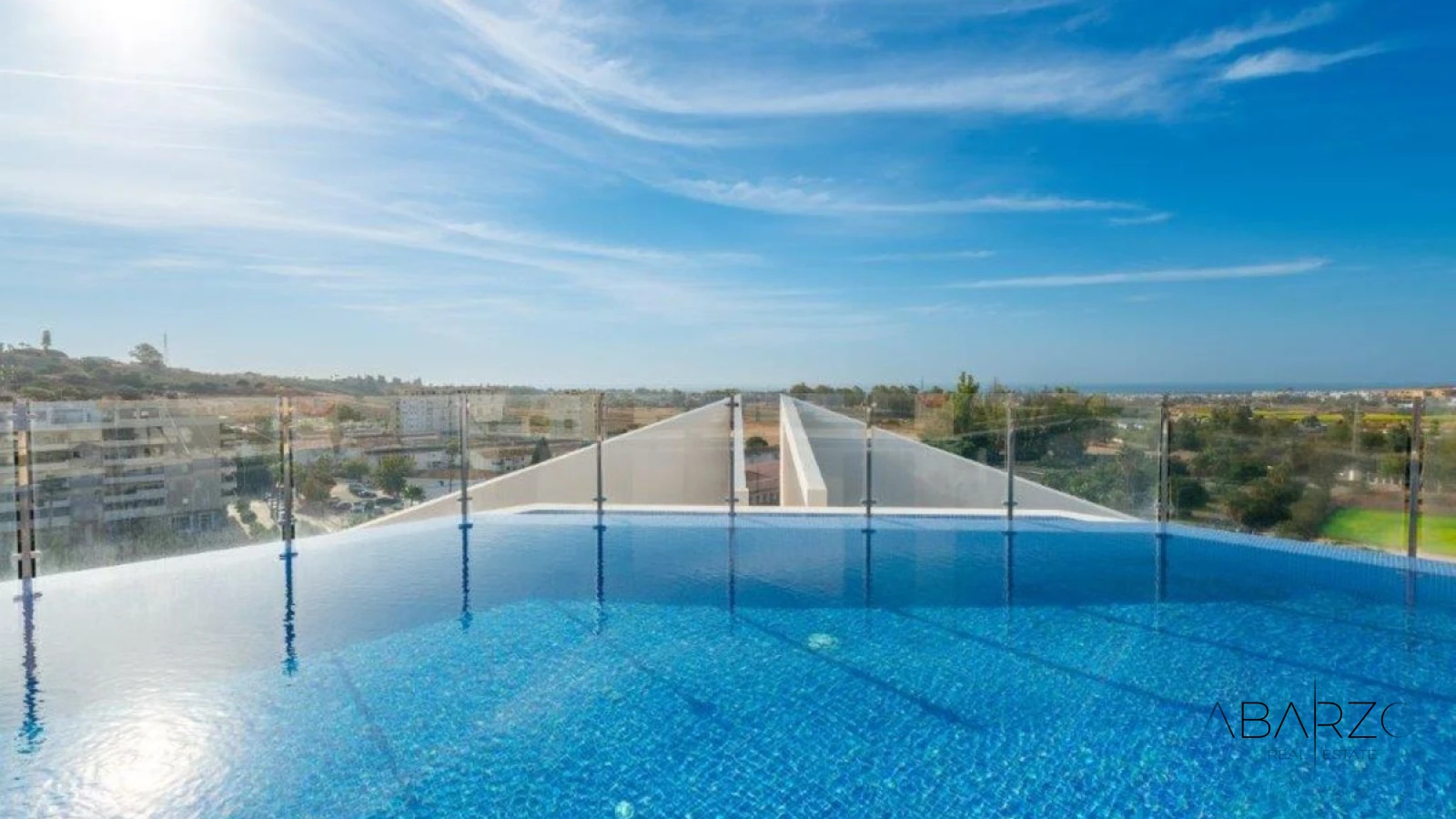 Nowe mieszkanie z trzema sypialniami w La Campana, Nueva Andalucía, Marbella — luxury property for sale in Nueva Andalucía, Marbella