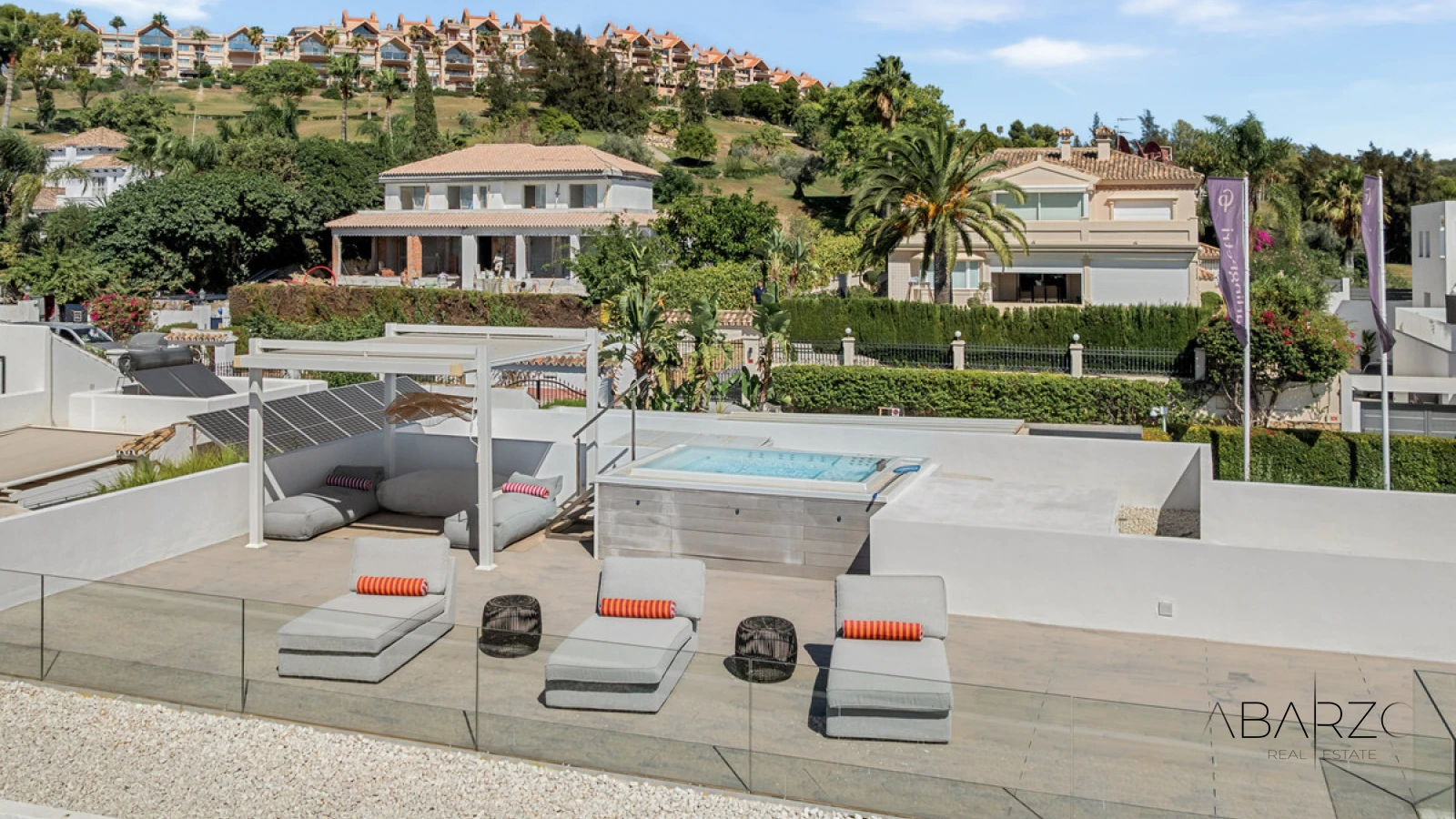 Villa in Nueva Andalucía with Frontline Golf and Infinity Pool — interior, Nueva Andalucía, Marbella (49 of 49)