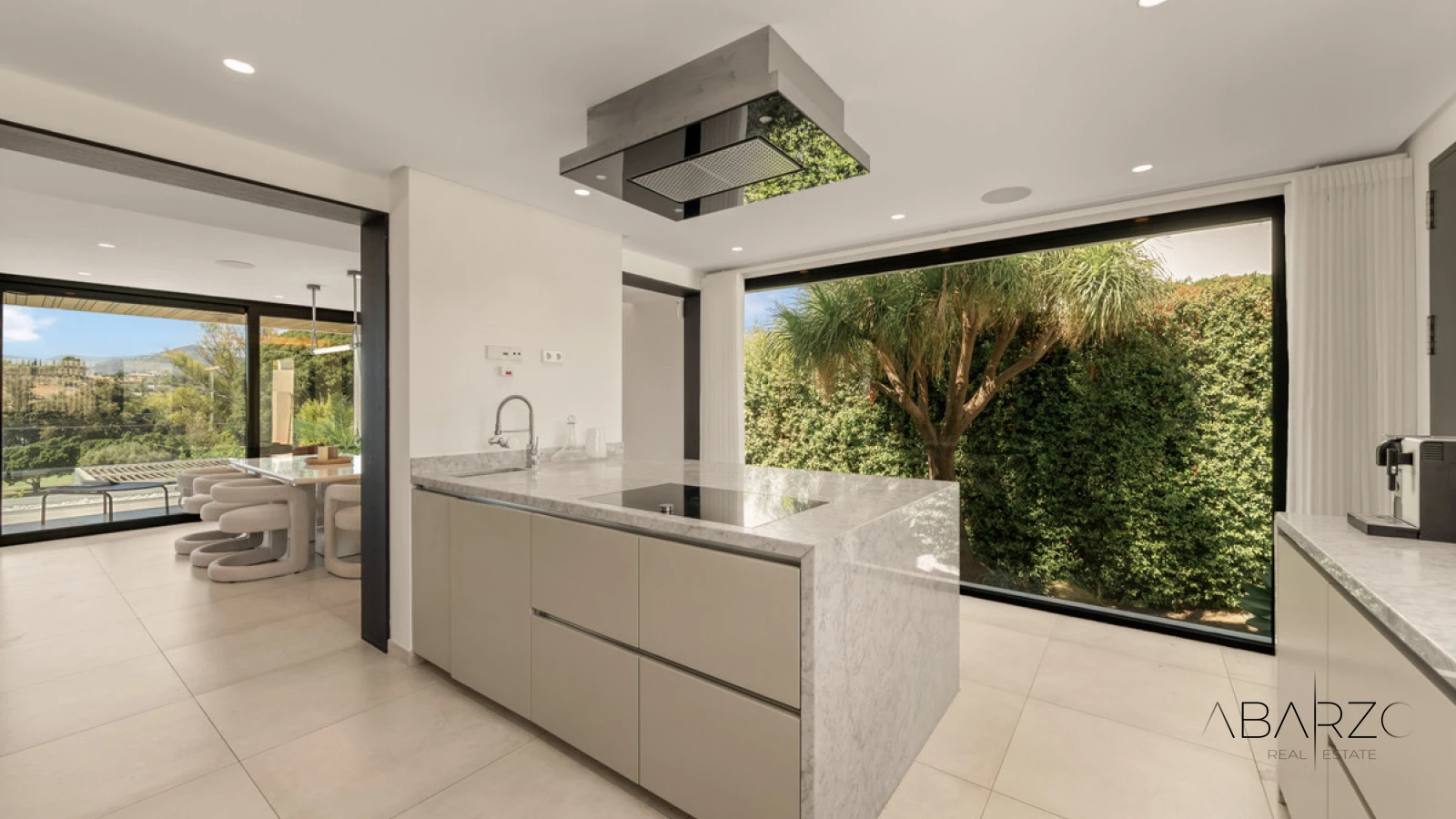 Villa in Nueva Andalucía with Frontline Golf and Infinity Pool — interior, Nueva Andalucía, Marbella (12 of 49)