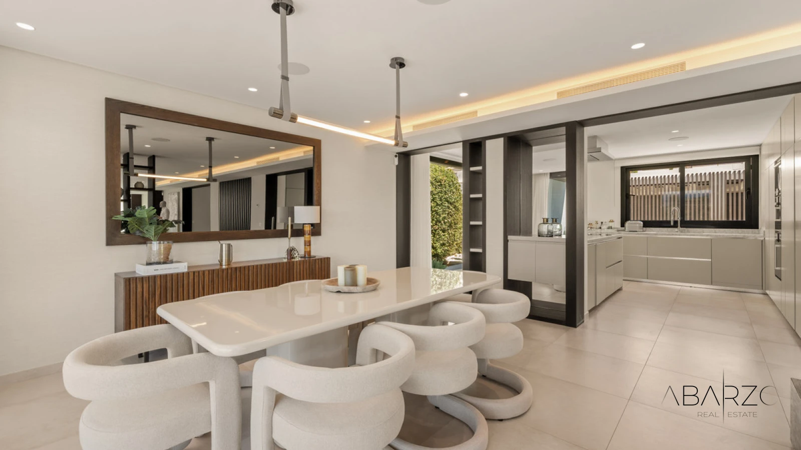 Villa in Nueva Andalucía with Frontline Golf and Infinity Pool — interior, Nueva Andalucía, Marbella (9 of 49)
