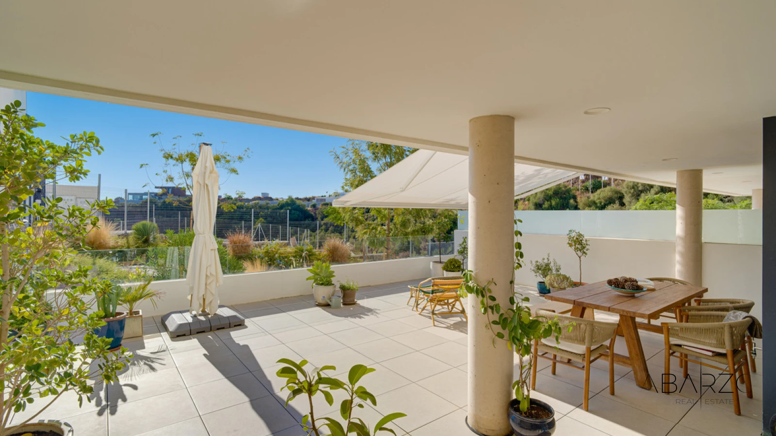 Planta baja de diseño con jardín en Medblue, Altos de los Monteros, Marbella — luxury property for sale in Marbella East, Marbella