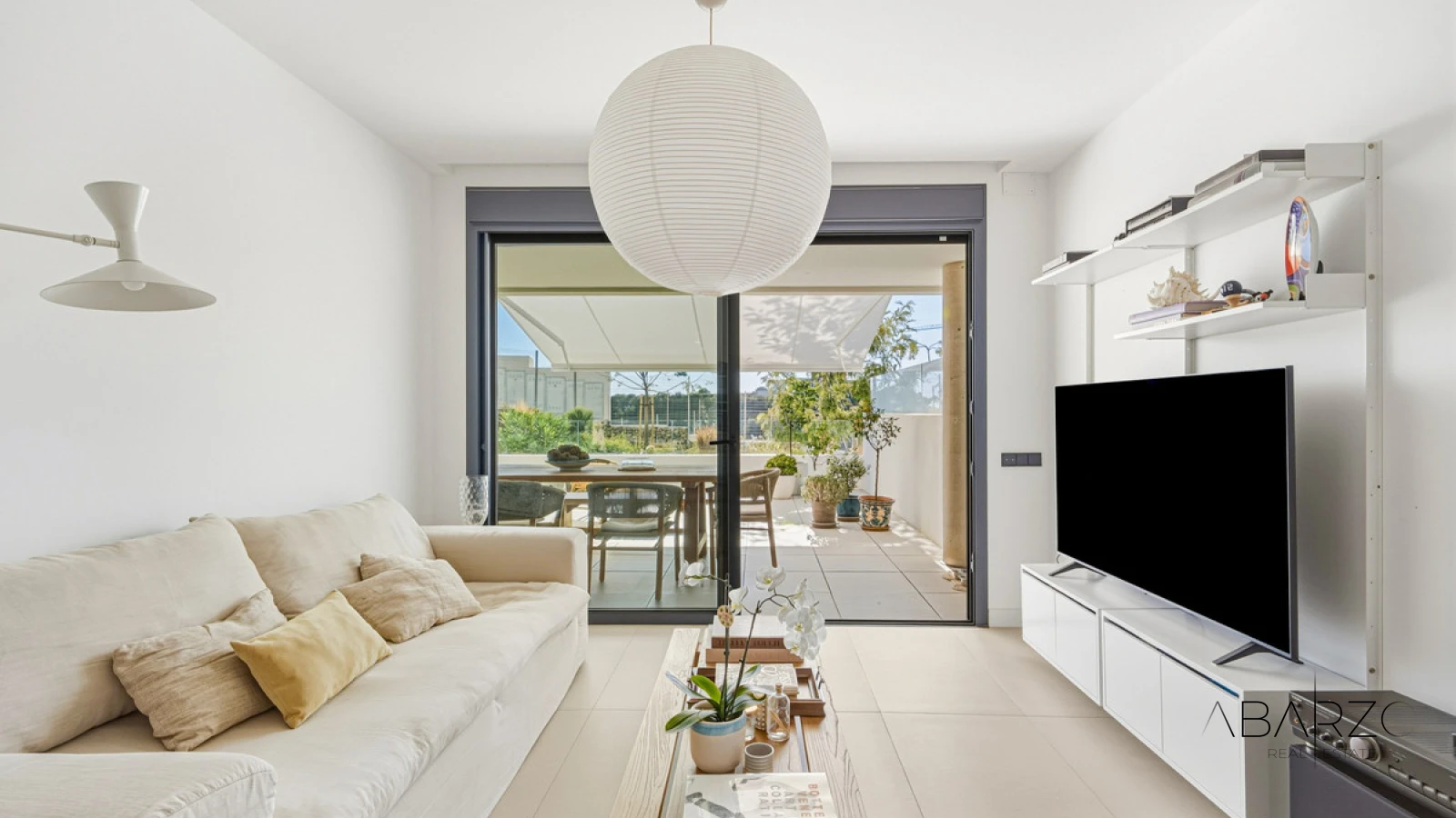 Planta baja de diseño con jardín en Medblue, Altos de los Monteros, Marbella — interior, Marbella East, Marbella (4 of 40)