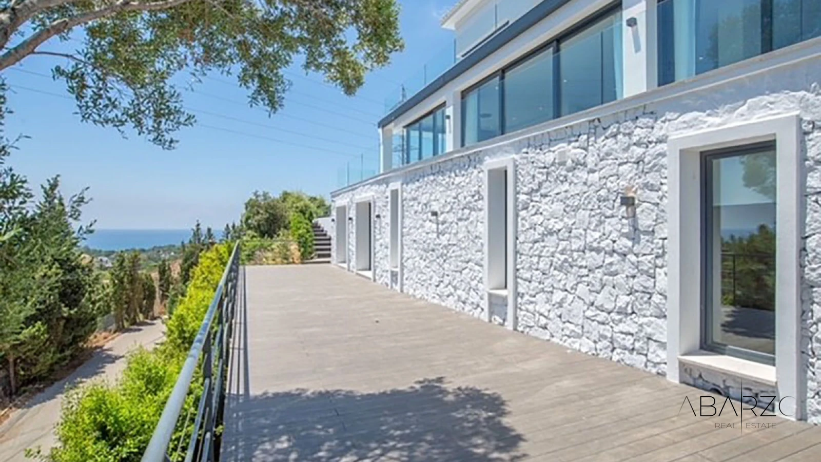 Luxurious Villa with Panoramic Views in Elviria, Marbella — interior, Marbella East, Marbella (24 of 30)