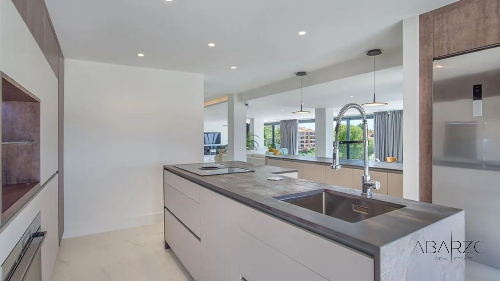 Luxurious Villa with Panoramic Views in Elviria, Marbella — interior, Marbella East, Marbella (13 of 30)