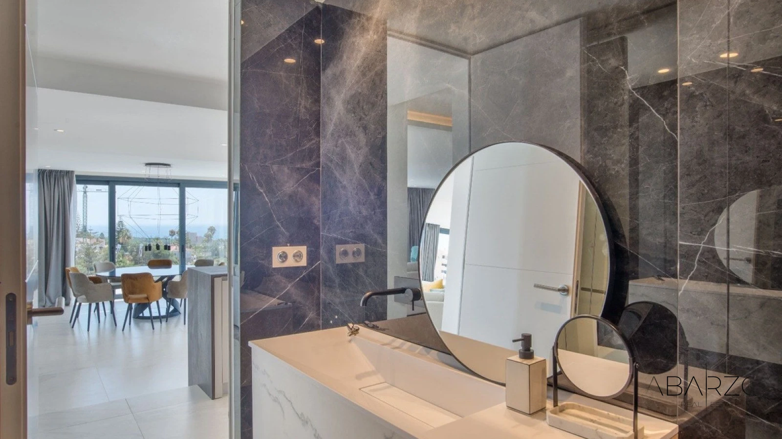 Luxurious Villa with Panoramic Views in Elviria, Marbella — interior, Marbella East, Marbella (15 of 30)
