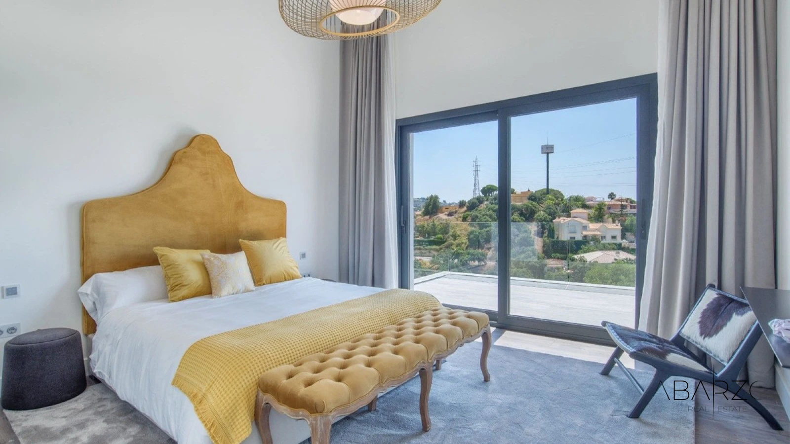 Luxurious Villa with Panoramic Views in Elviria, Marbella — interior, Marbella East, Marbella (18 of 30)