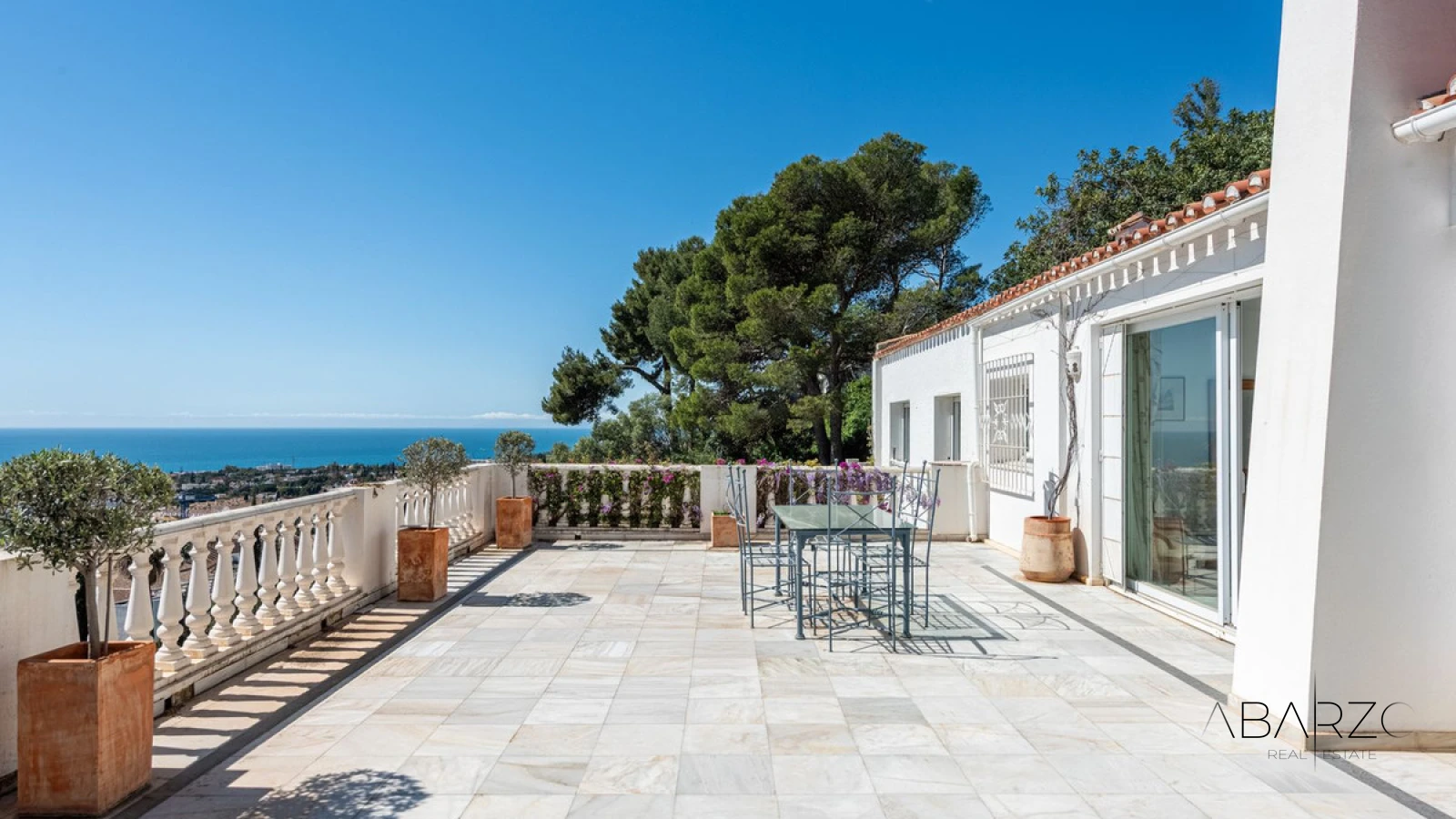 Exceptional 5-Bedroom Villa with Panoramic Sea Views in Marbella's La Montua — interior, Marbella (10 of 21)
