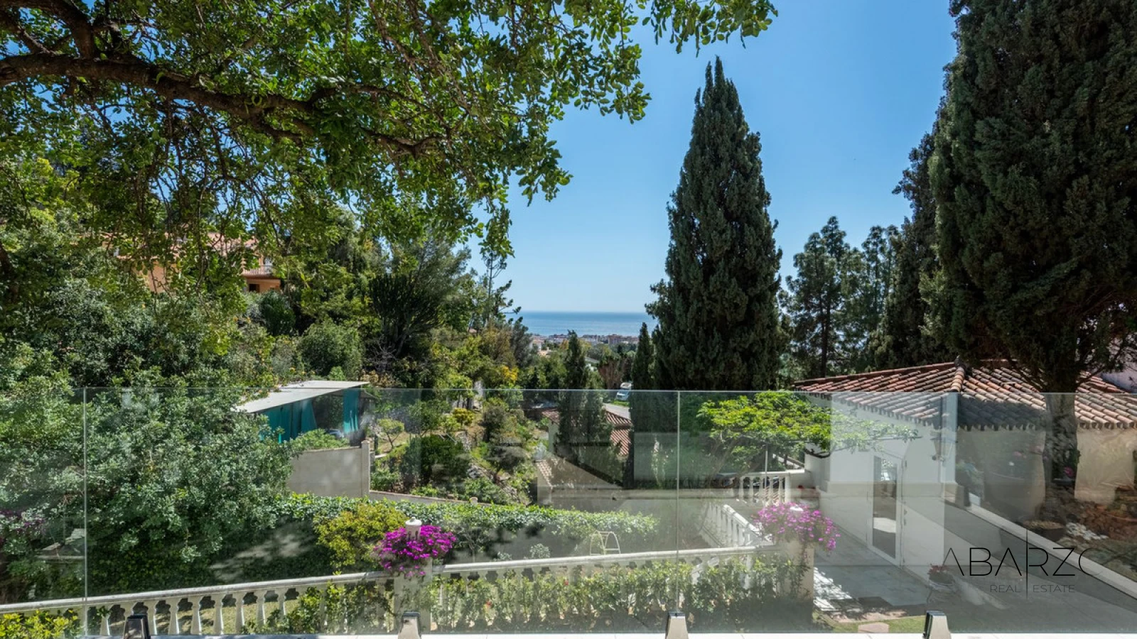 Exceptional 5-Bedroom Villa with Panoramic Sea Views in Marbella's La Montua — interior, Marbella (19 of 21)