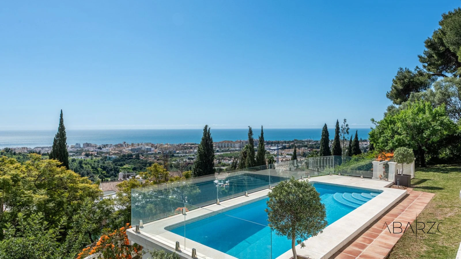 Exceptional 5-Bedroom Villa with Panoramic Sea Views in Marbella's La Montua — interior, Marbella (4 of 21)