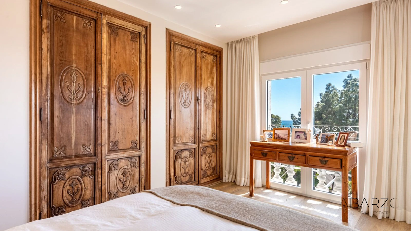 Exceptional 5-Bedroom Villa with Panoramic Sea Views in Marbella's La Montua — interior, Marbella (8 of 21)