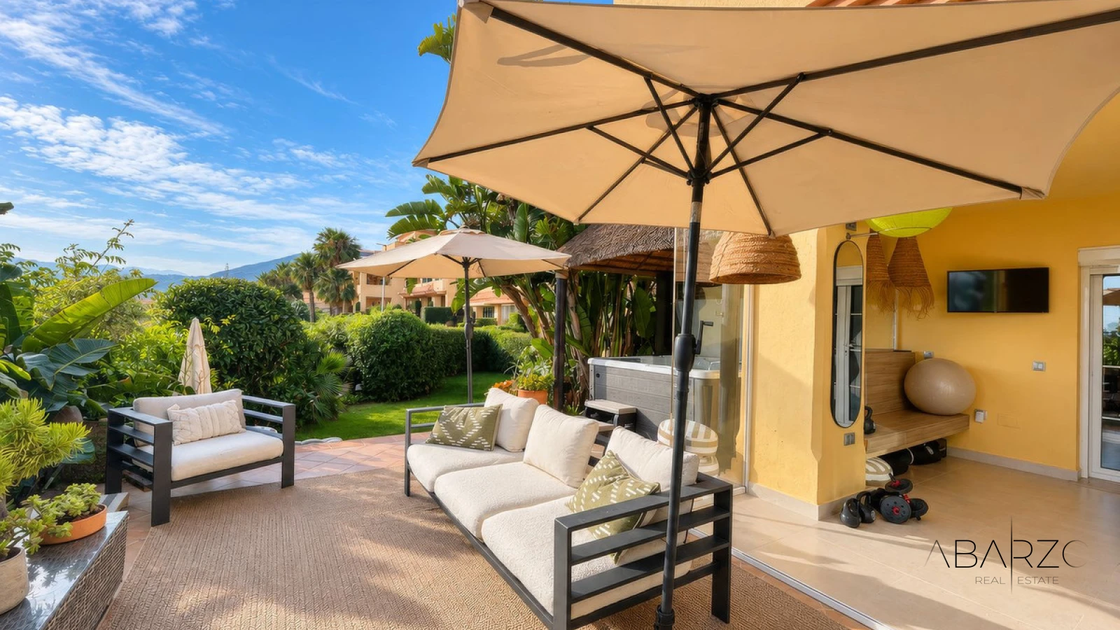 Remodelled Corner Garden Apartment in Cumbres del Rodeo, Marbella — interior, Nueva Andalucía, Marbella (10 of 15)