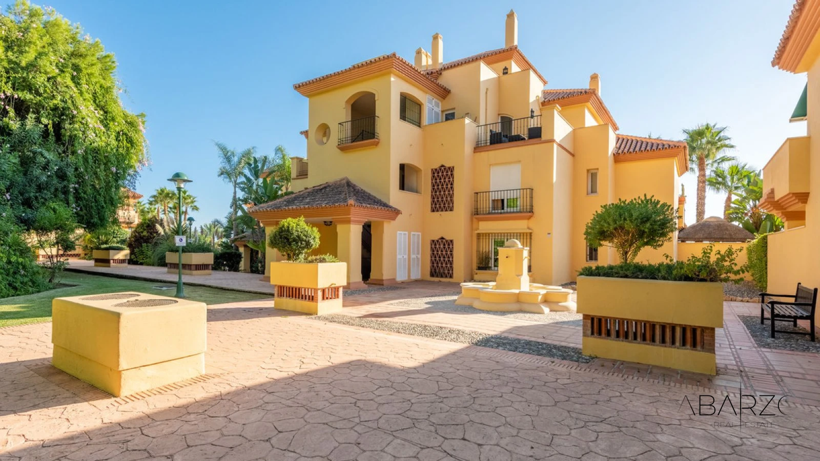 Remodelled Corner Garden Apartment in Cumbres del Rodeo, Marbella — interior, Nueva Andalucía, Marbella (15 of 15)