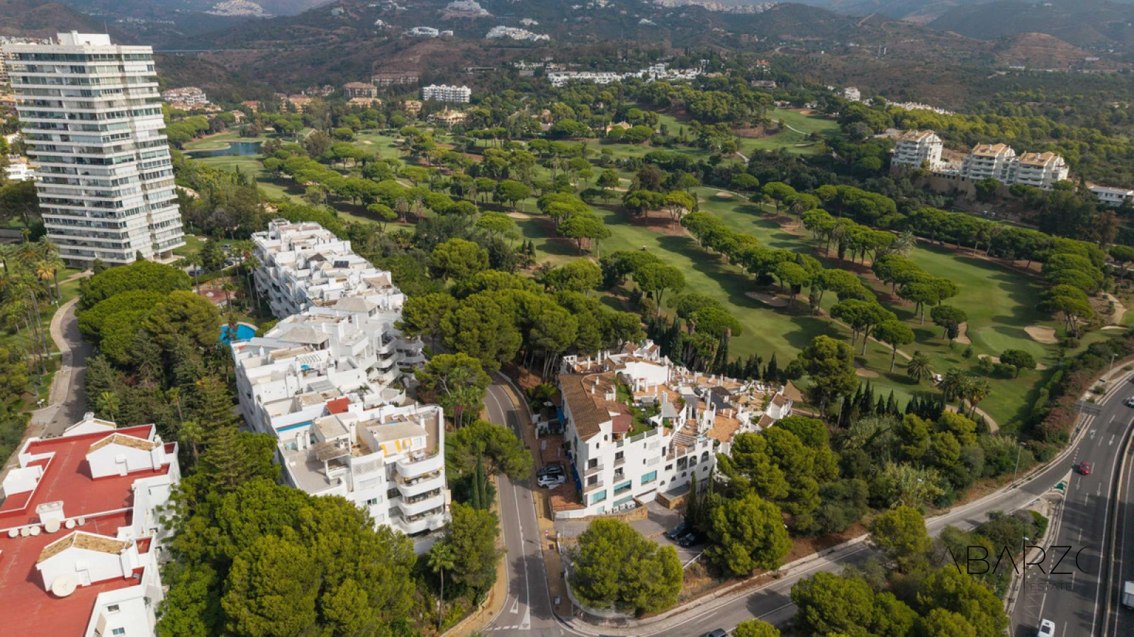Three-Bedroom Apartment in a Garden Setting, Río Real, Marbella — interior, Marbella East, Marbella (19 of 30)