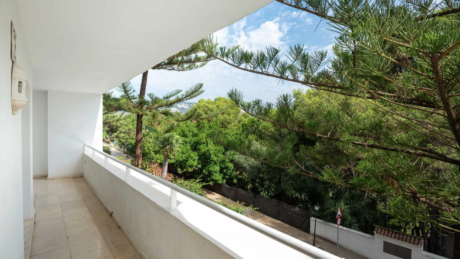 Three-Bedroom Apartment in a Garden Setting, Río Real, Marbella — interior, Marbella East, Marbella (28 of 30)
