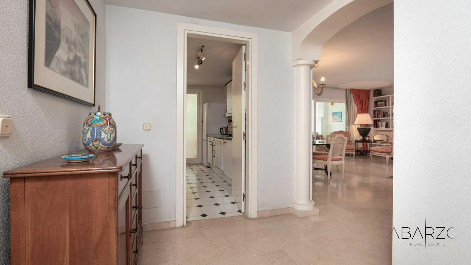 Three-Bedroom Apartment in a Garden Setting, Río Real, Marbella — interior, Marbella East, Marbella (7 of 30)