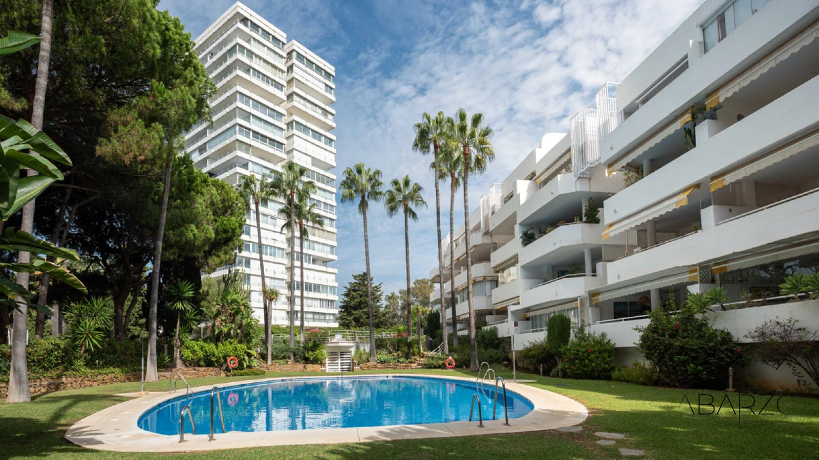 Three-Bedroom Apartment in a Garden Setting, Río Real, Marbella — interior, Marbella East, Marbella (23 of 30)