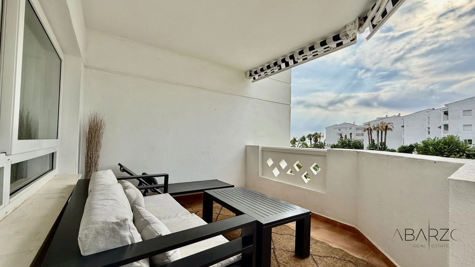 Renoviertes Ein-Zimmer-Apartment, erste Strandlinie, Puerto Banús, Marbella — interior, Puerto Banús, Marbella (15 of 28)