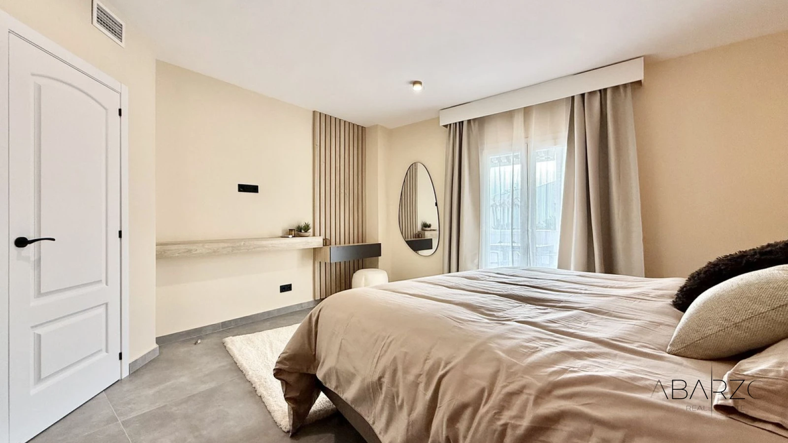 Renoviertes Ein-Zimmer-Apartment, erste Strandlinie, Puerto Banús, Marbella — interior, Puerto Banús, Marbella (22 of 28)