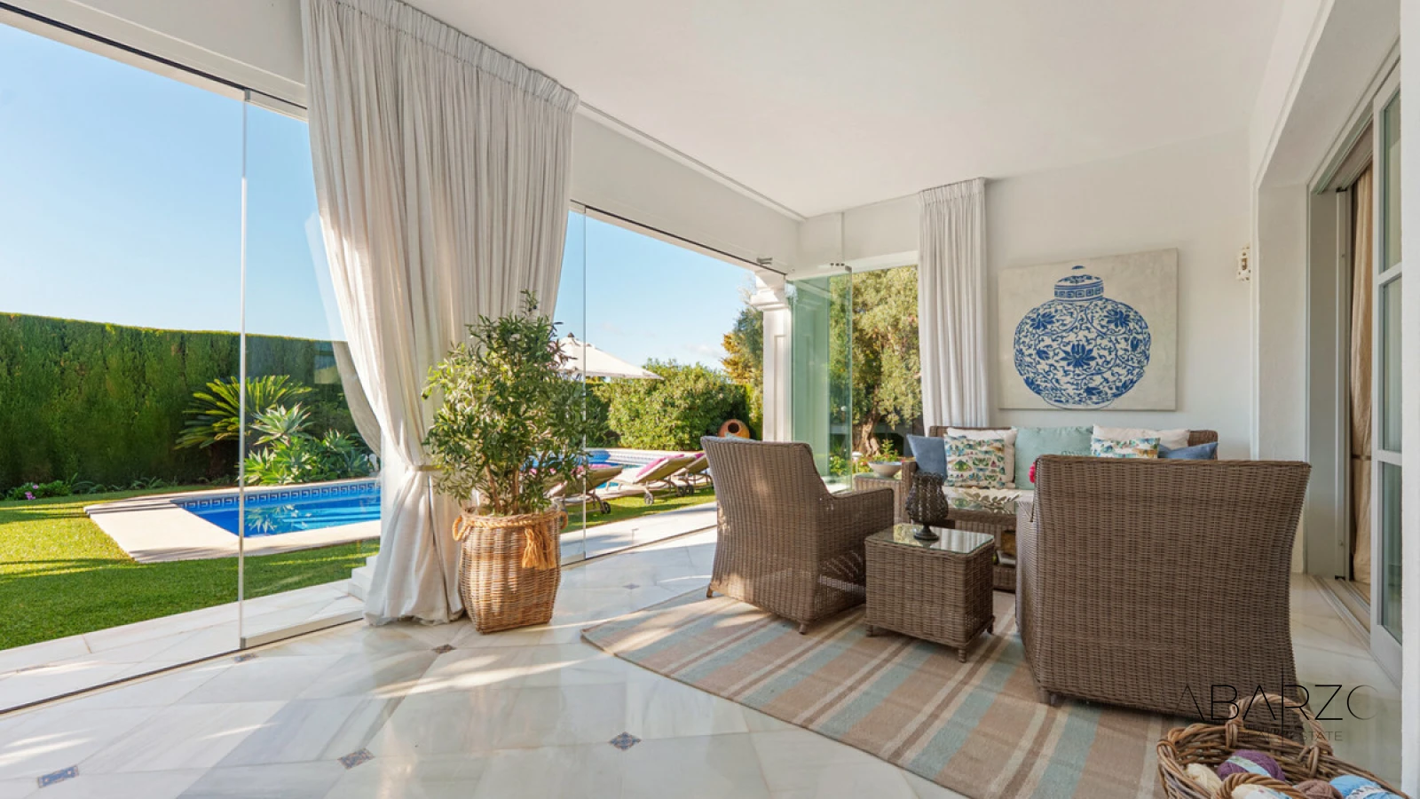 Одноуровневая средиземноморская вилла в Сьерра Бланка, Марбелья — interior, Golden Mile, Marbella (4 of 49)