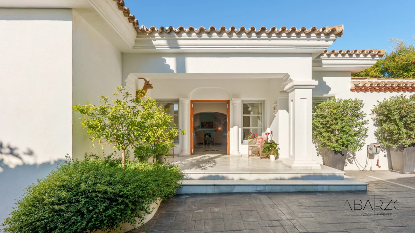 Одноуровневая средиземноморская вилла в Сьерра Бланка, Марбелья — interior, Golden Mile, Marbella (27 of 49)