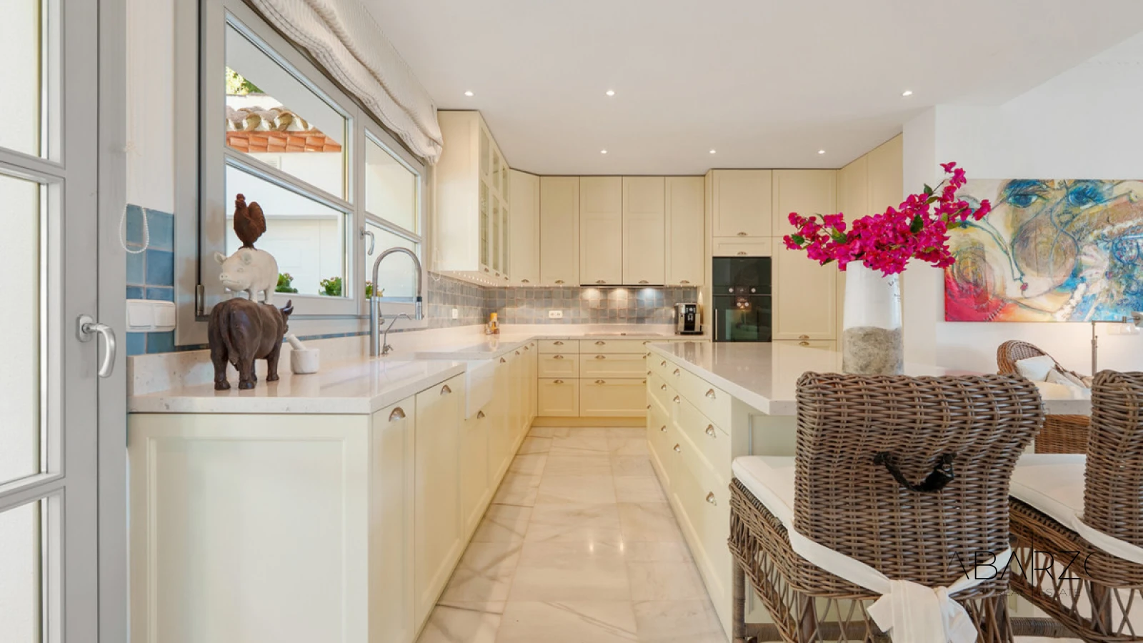 Одноуровневая средиземноморская вилла в Сьерра Бланка, Марбелья — interior, Golden Mile, Marbella (11 of 49)