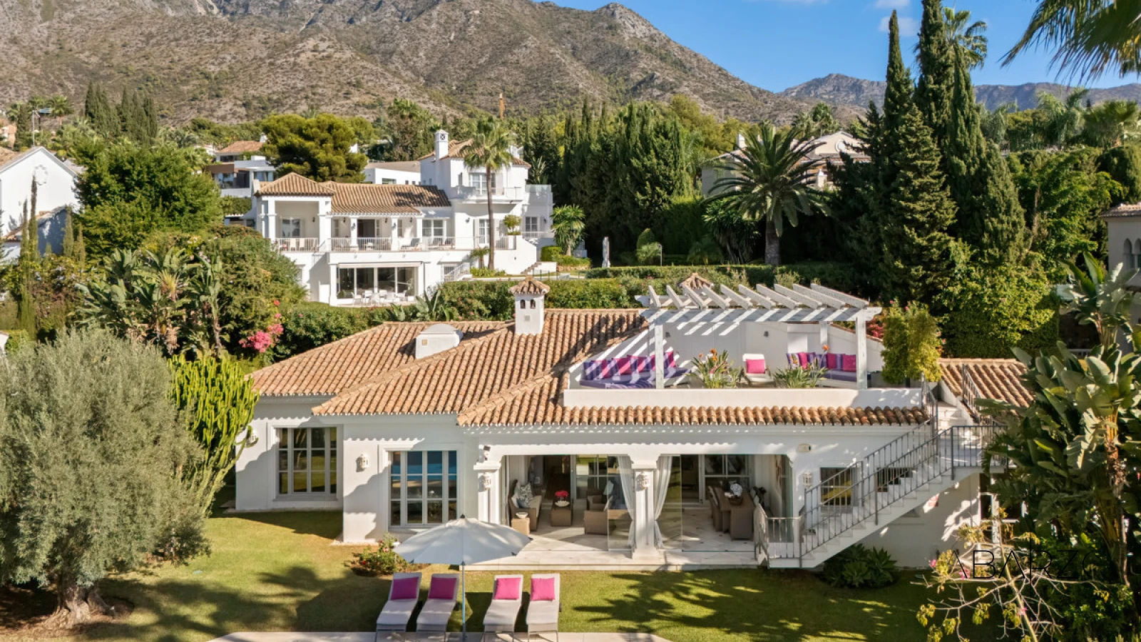 Одноуровневая средиземноморская вилла в Сьерра Бланка, Марбелья — interior, Golden Mile, Marbella (36 of 49)