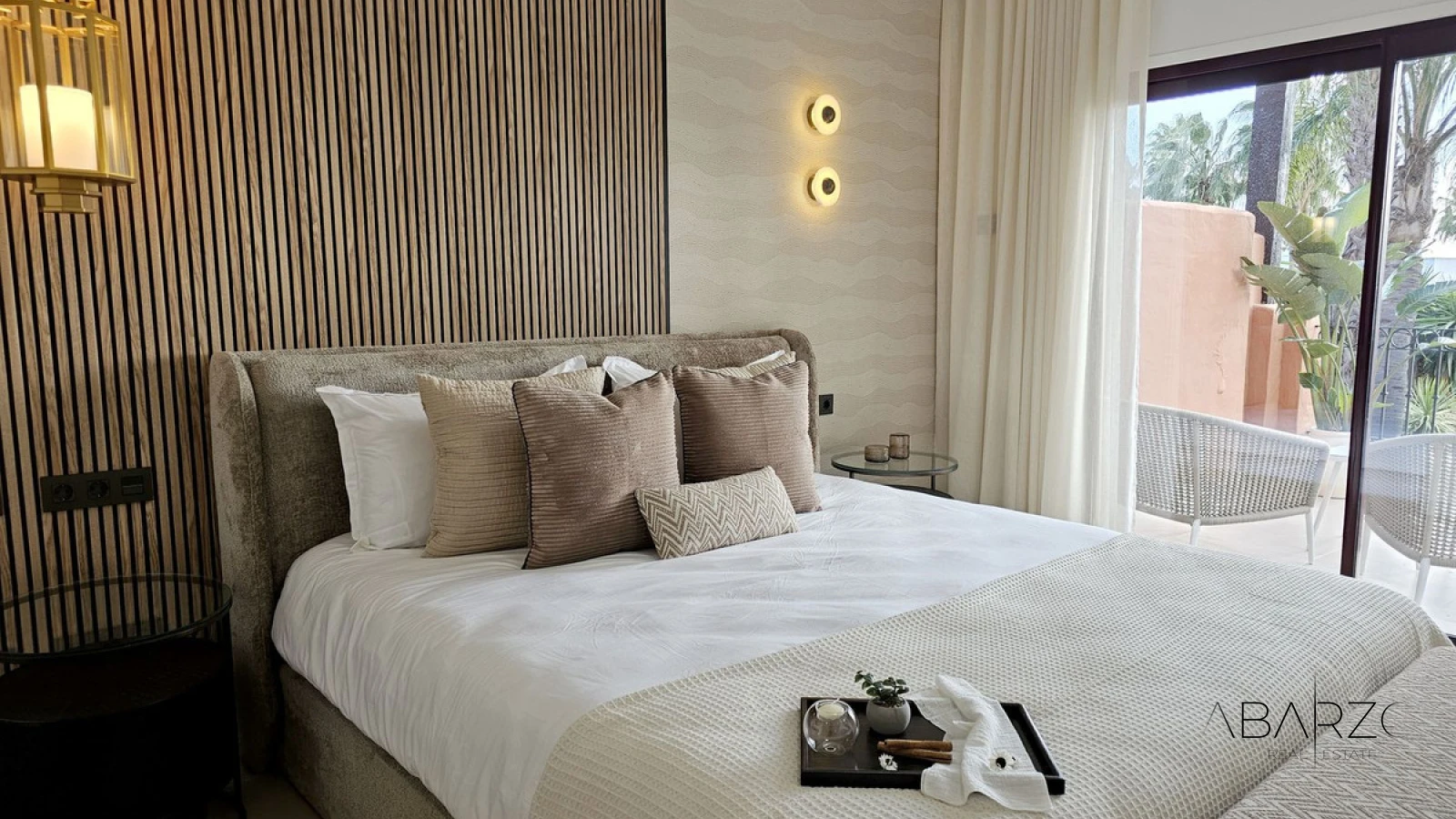 Exquisita Villa de Lujo en Altos de Puente Romano, Marbella con Jardín Privado y Garaje — interior, Golden Mile, Marbella (18 of 20)