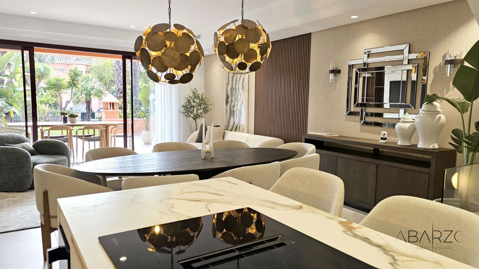 Exquisita Villa de Lujo en Altos de Puente Romano, Marbella con Jardín Privado y Garaje — interior, Golden Mile, Marbella (8 of 20)