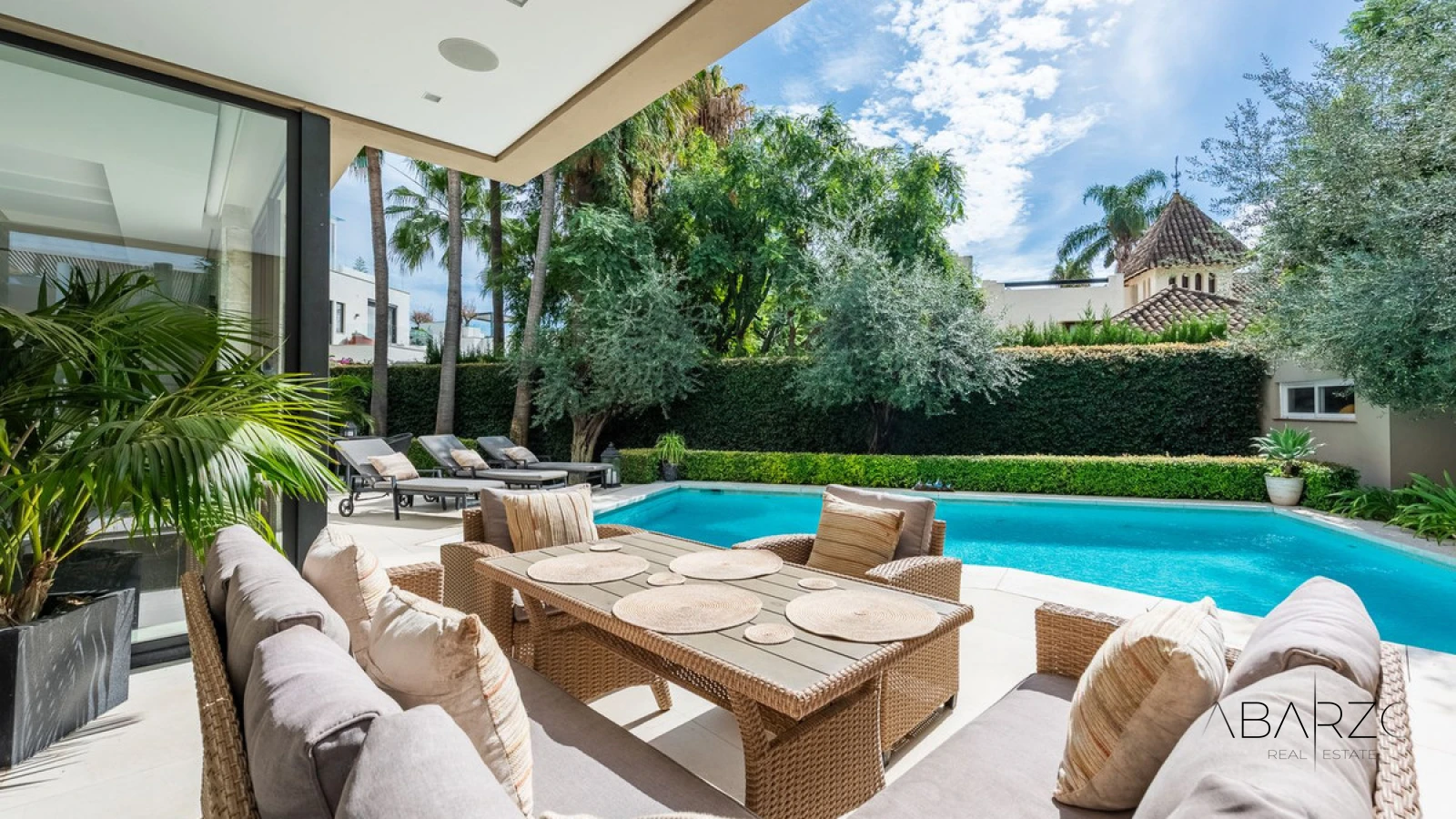 Top Angebot Zeitgenössische Villa Casablanca Marbella mit Pool und Dach-Jacuzzi — interior, Golden Mile, Marbella (37 of 49)