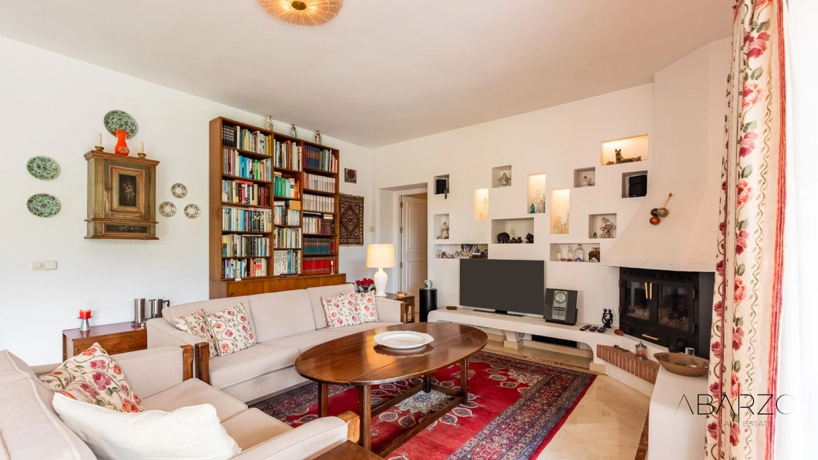 Вилла у моря с потенциалом реновации в Параисо Барональ, Эстепона — interior, New Golden Mile, Estepona (3 of 36)