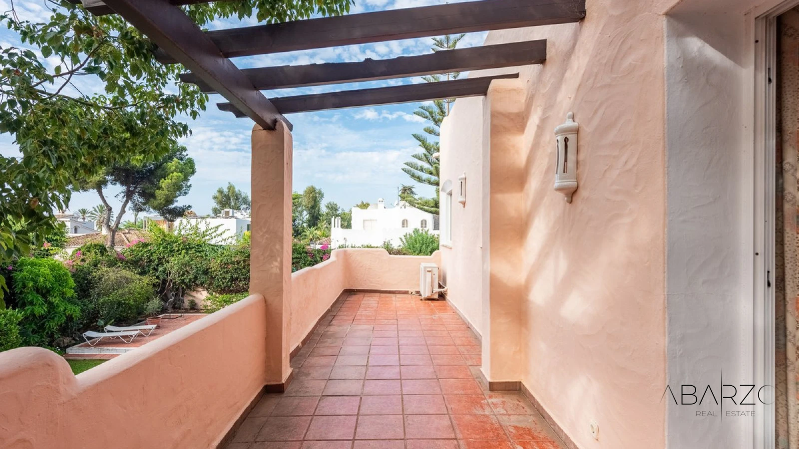 Вилла у моря с потенциалом реновации в Параисо Барональ, Эстепона — interior, New Golden Mile, Estepona (32 of 36)