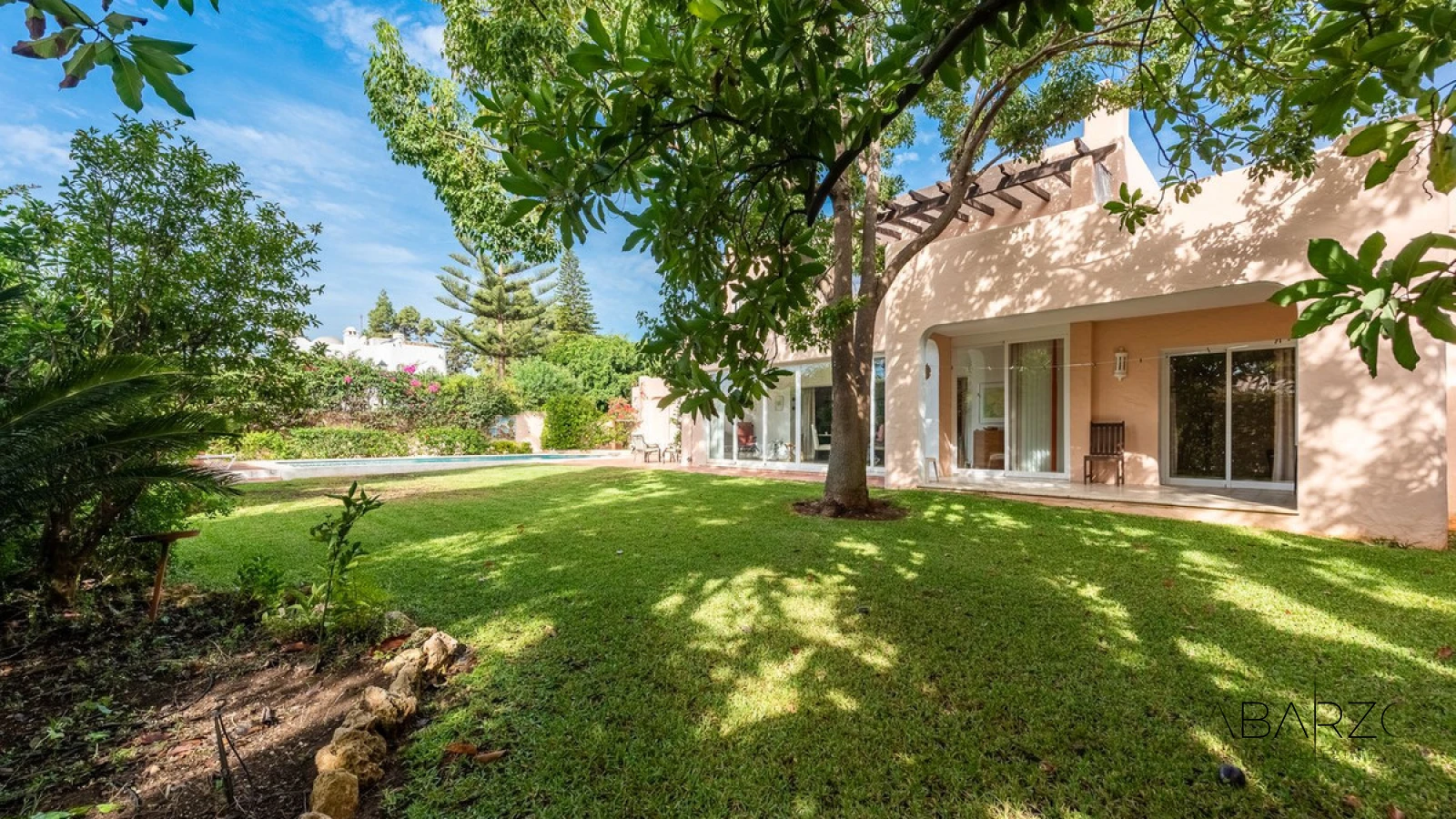 Вилла у моря с потенциалом реновации в Параисо Барональ, Эстепона — interior, New Golden Mile, Estepona (35 of 36)