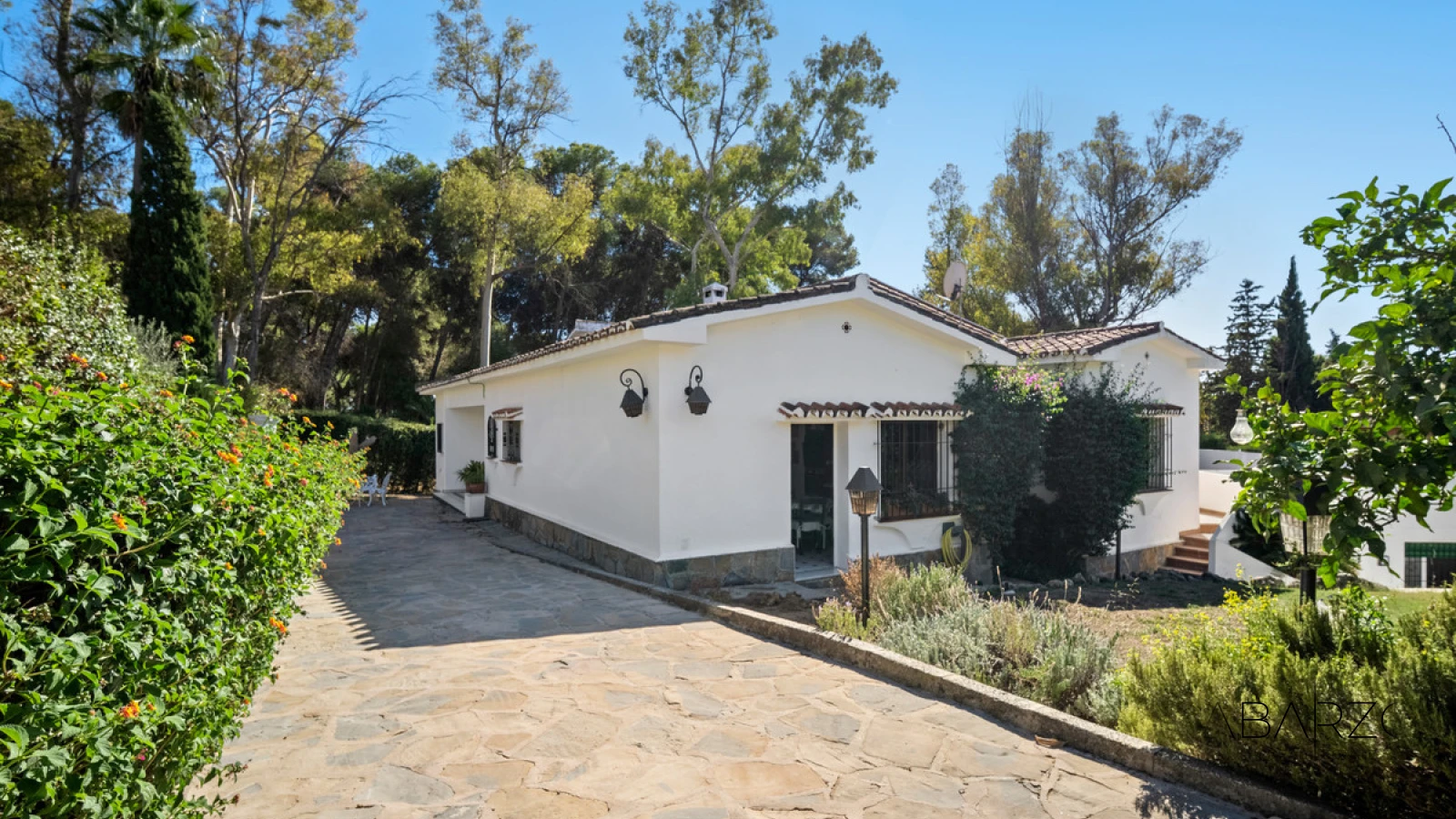 Andalusian Villa with Renovation Potential in La Merced, Marbella — interior, Marbella Centro, Marbella (17 of 23)