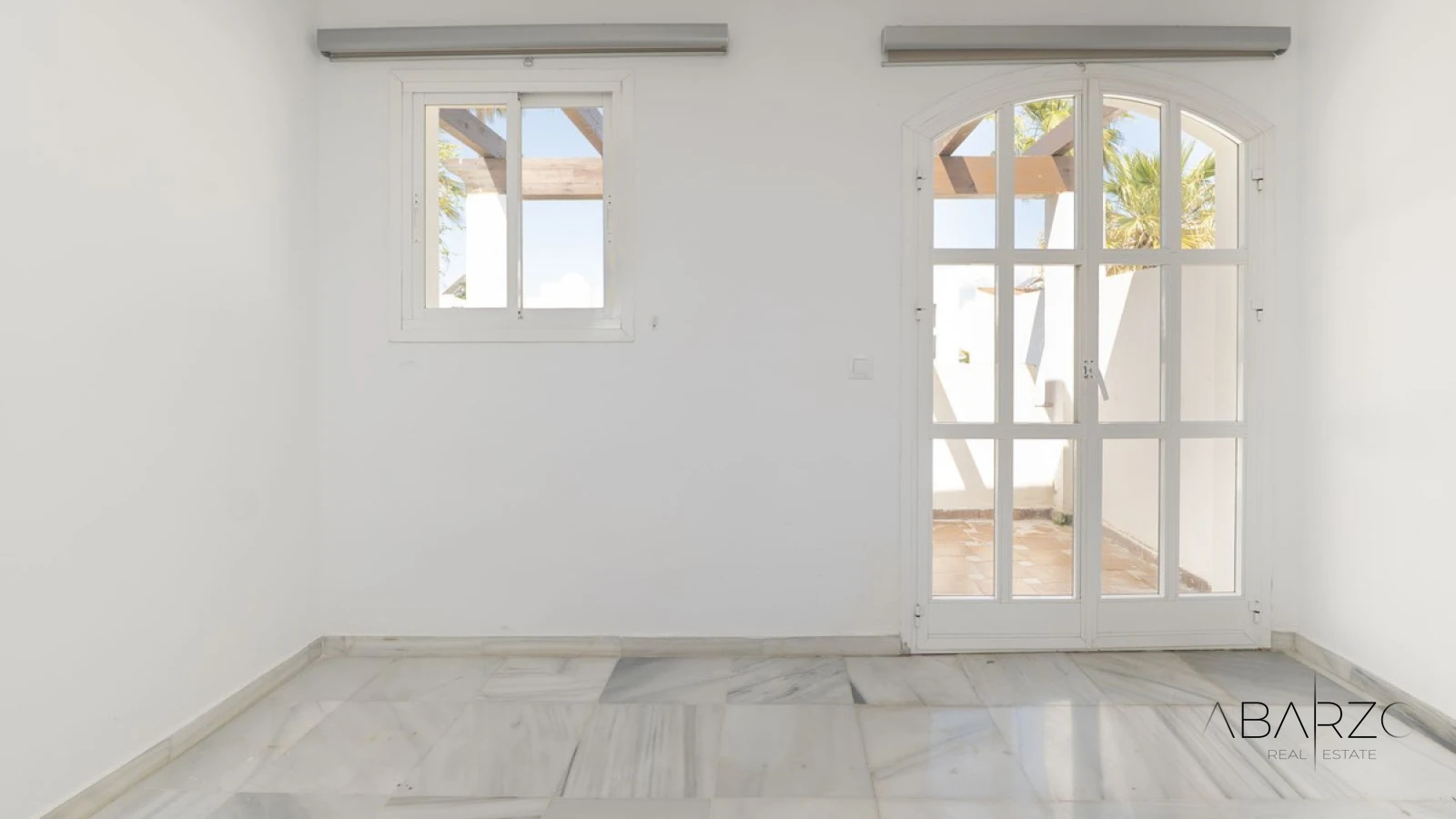 Freistehende Villa in Gehweite zu Puerto Banús, Marbella — interior, Puerto Banús, Marbella (23 of 38)
