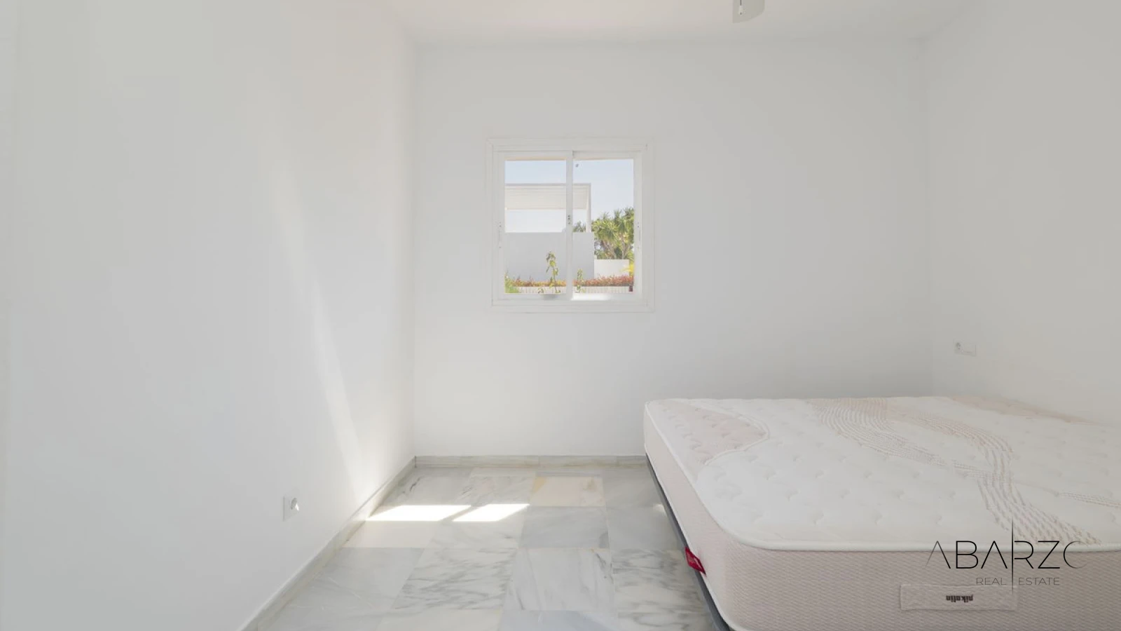 Freistehende Villa in Gehweite zu Puerto Banús, Marbella — interior, Puerto Banús, Marbella (27 of 38)
