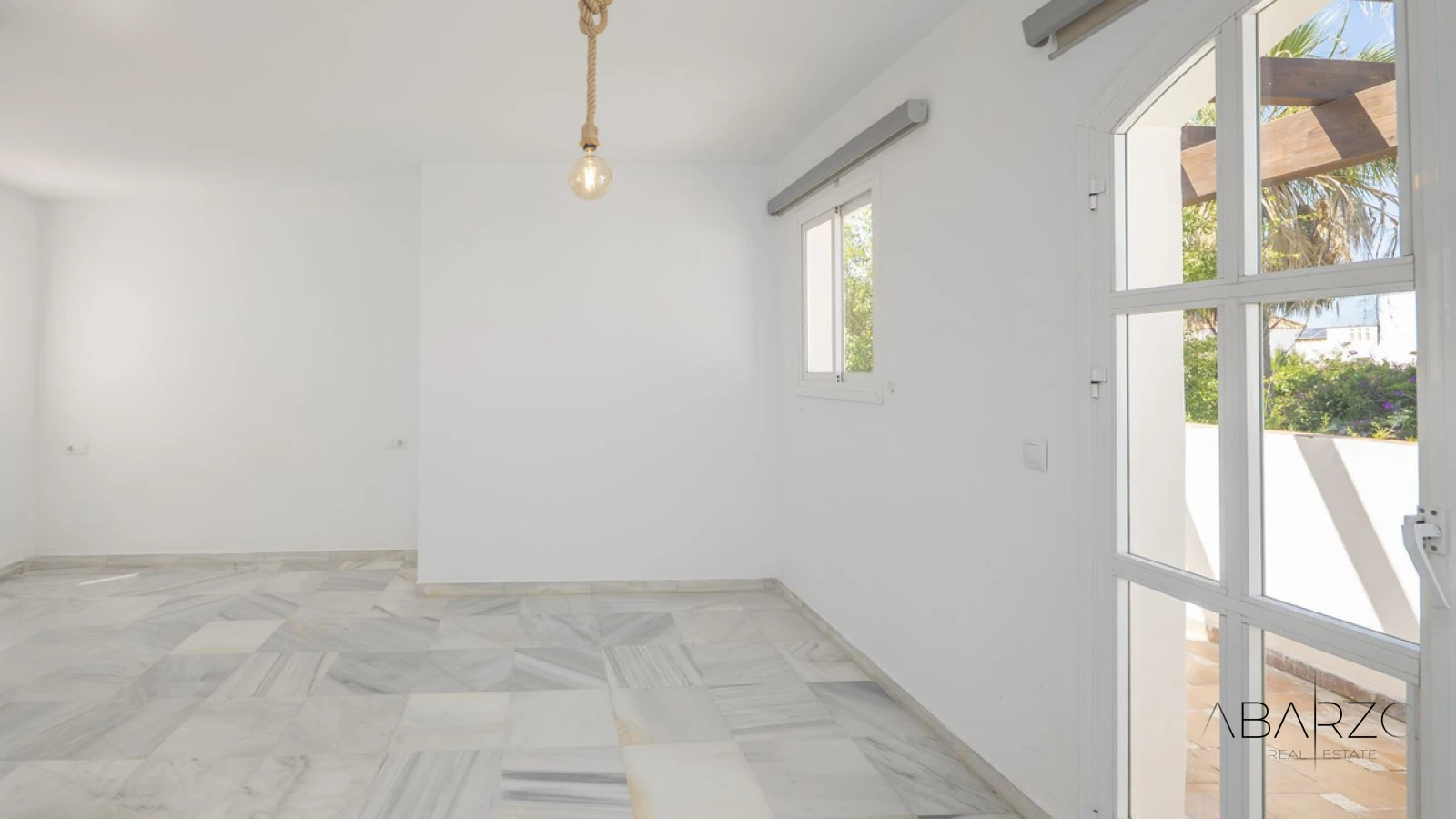 Freistehende Villa in Gehweite zu Puerto Banús, Marbella — interior, Puerto Banús, Marbella (18 of 38)